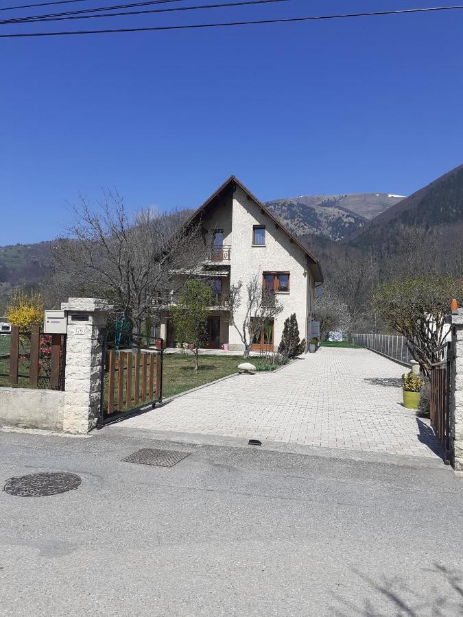 L'éloge de la Nature Corps Esterno foto